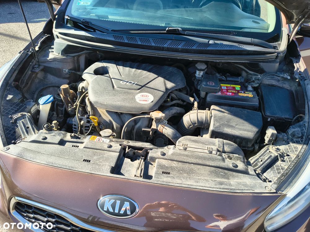 Kia Ceed 1.6 GDI L - 10