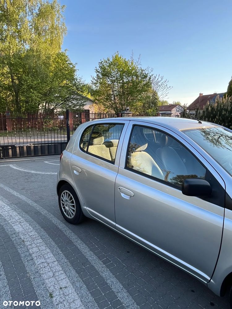 Toyota Yaris 1.3 Luna - 5