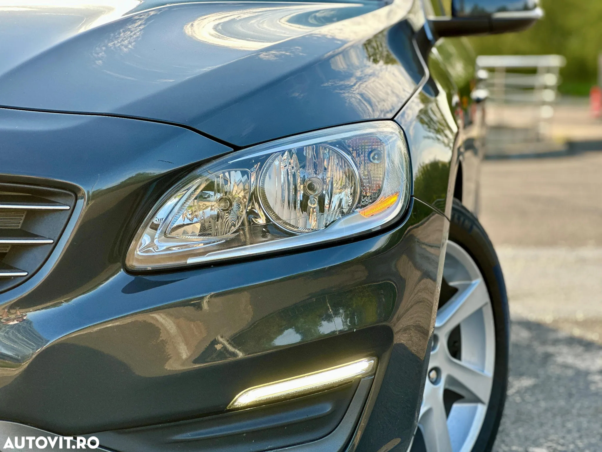 Volvo V60 D2 Geartronic Powershift Momentum - 33