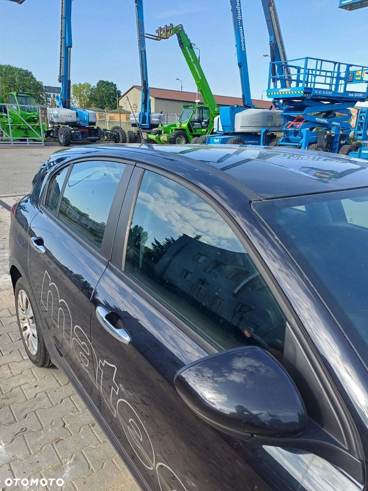 Fiat Tipo 1.4 T-Jet 16v Street - 23