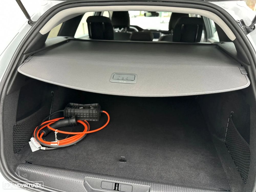 Peugeot 308 SW 1.6 Hybrid Active Pack e-EAT8 - 29