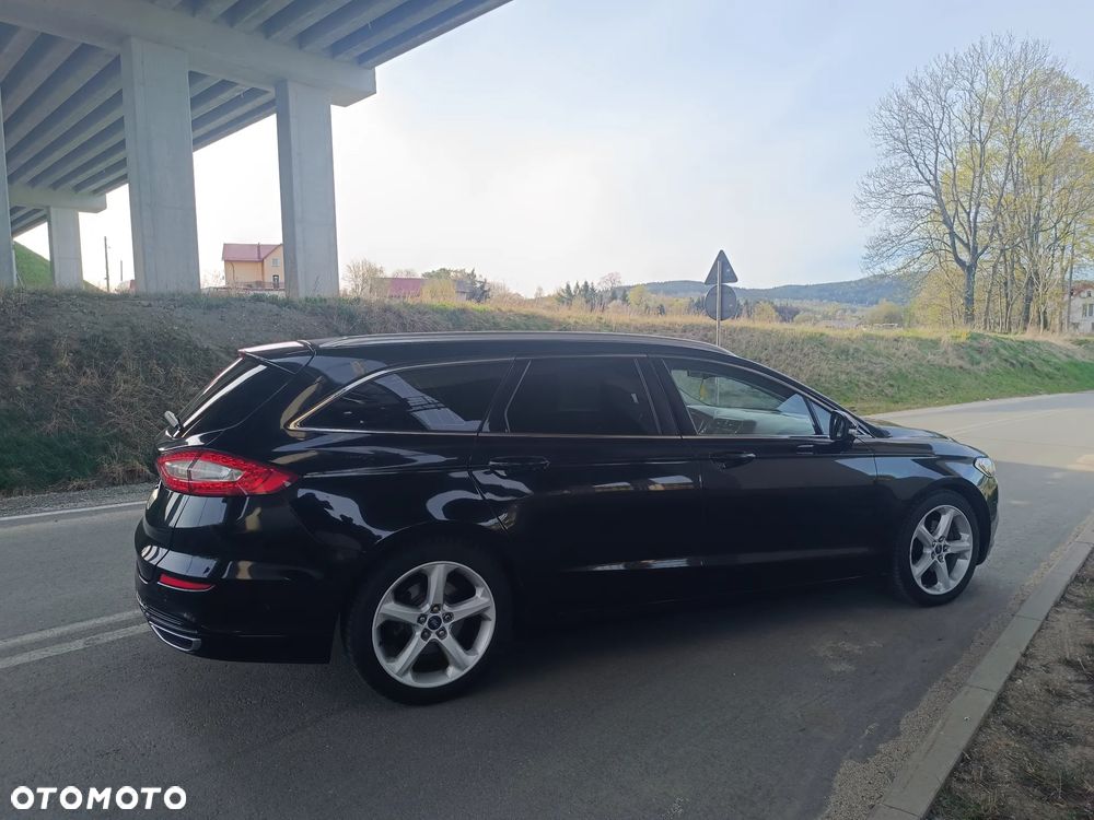 Ford Mondeo 2.0 TDCi Titanium PowerShift - 11