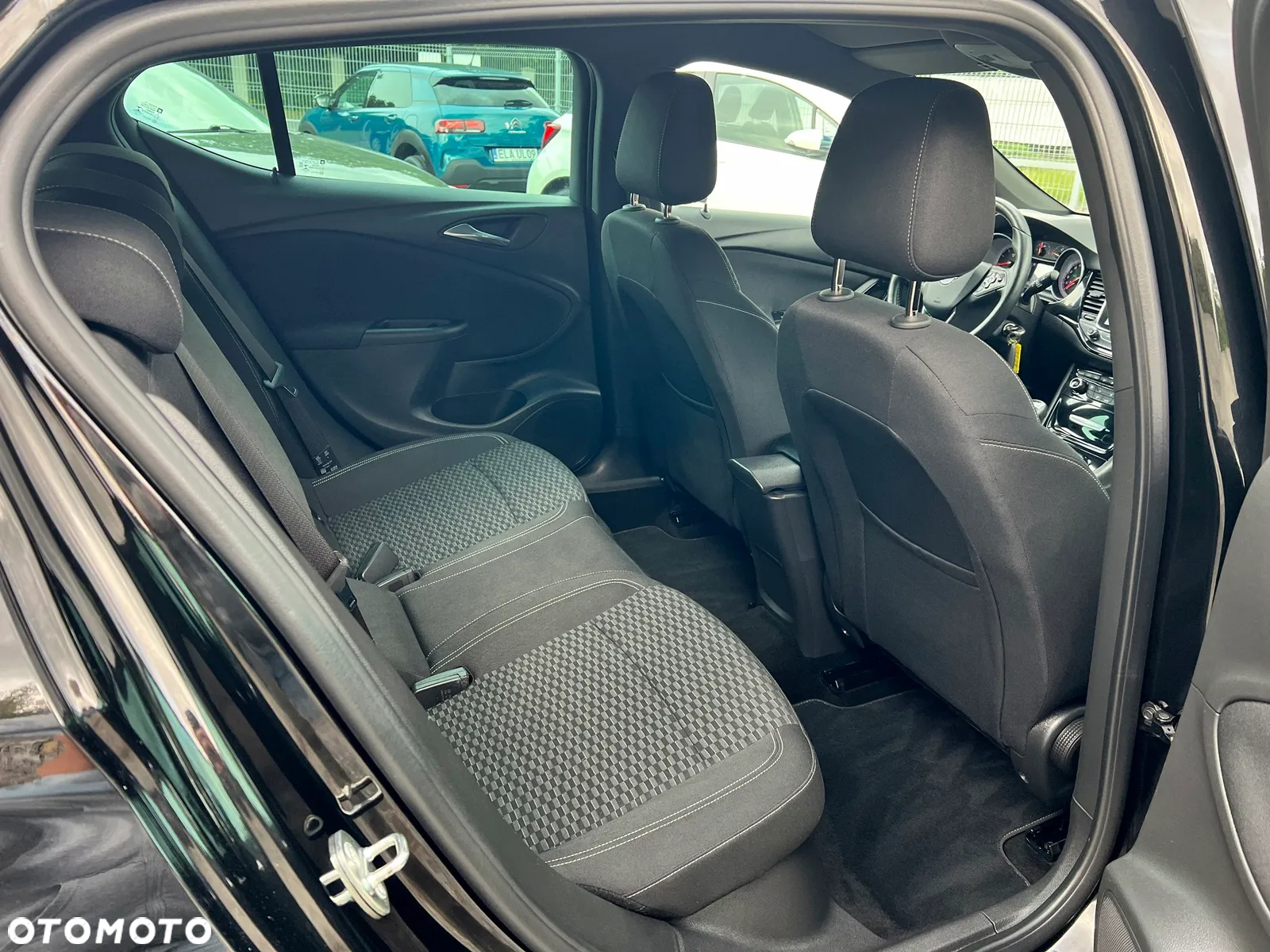 Opel Astra 1.4 Turbo Innovation - 17