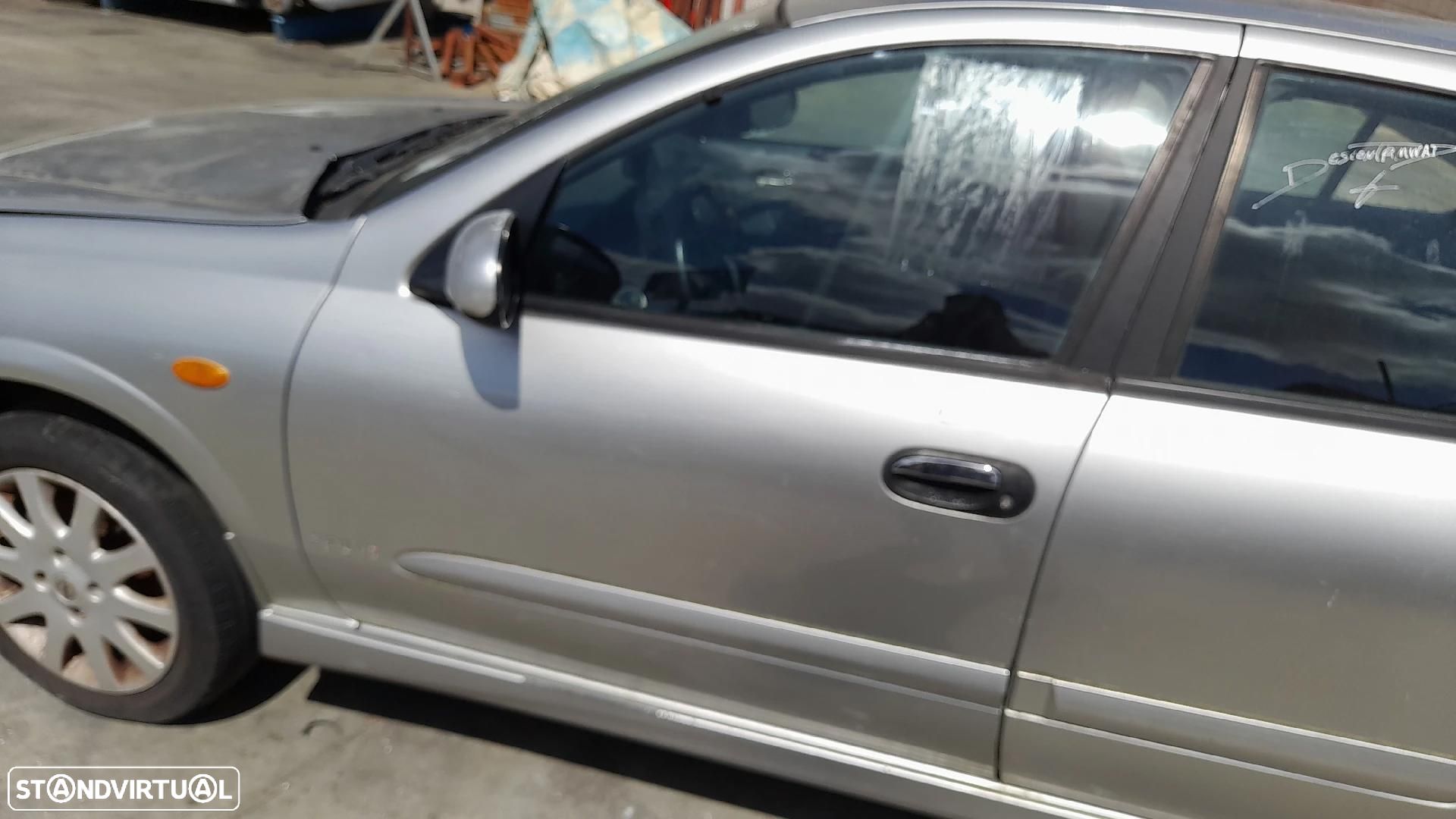 Porta frente esquerda NISSAN Almera II Hatchback (N16) - 1