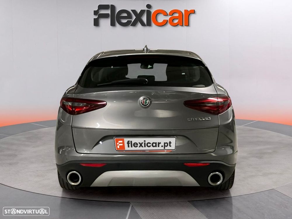 Alfa Romeo Stelvio 2.2 D Super AT8 - 8