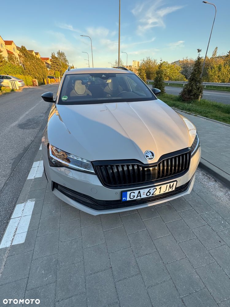 Skoda Superb 2.0 TDI SCR Sportline DSG - 7