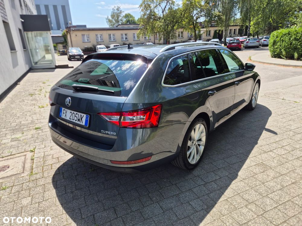 Skoda Superb 2.0 TDI Ambition DSG7 - 4
