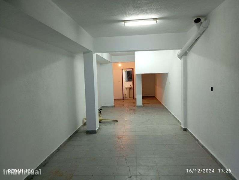 Vendo ou permuta. - Grande imagem: 2/2