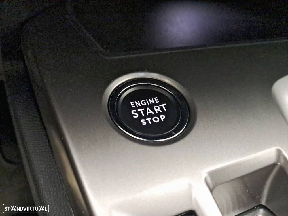 Peugeot 308 1.2 Hybrid Allure e-DCS6 - 22