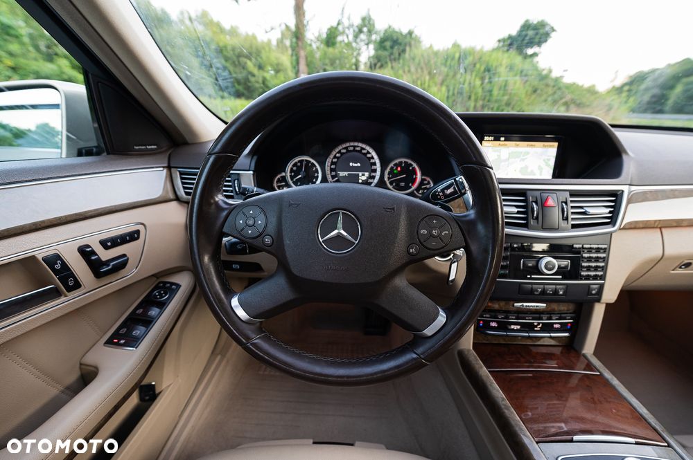 Mercedes-Benz Klasa E 350 CDI BlueEff - 18