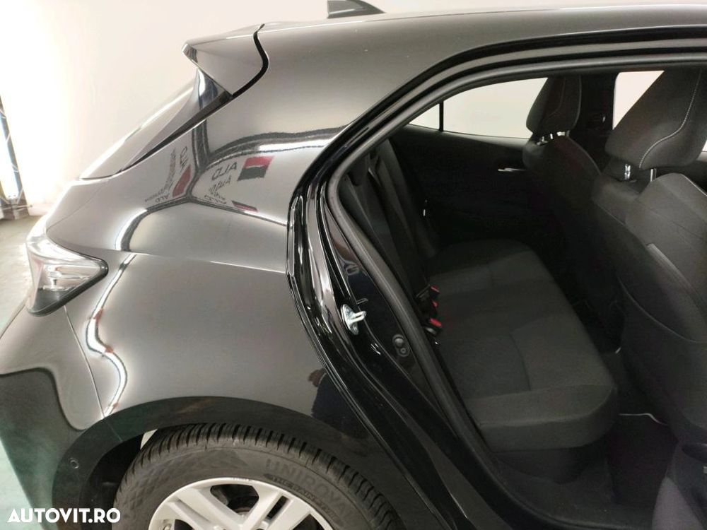 Toyota Corolla - 7