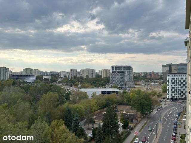Ciche, Park Przy Królikarni, Metro Wilanowska