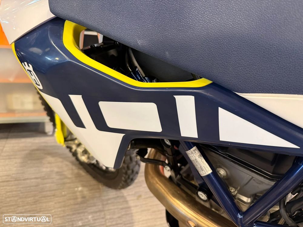 Husqvarna 701 Enduro - 15