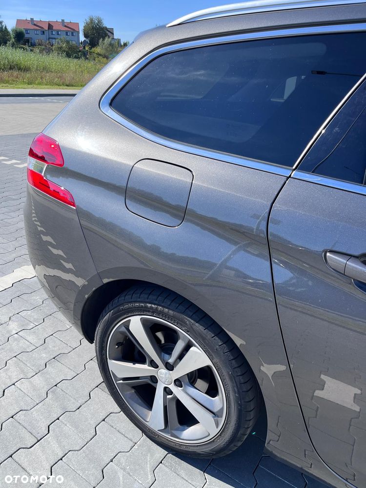Peugeot 308 1.2 PureTech Allure S&S - 24