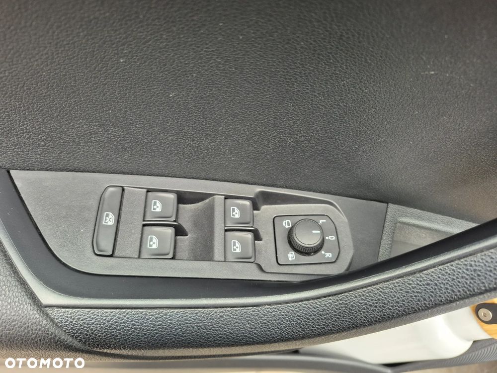 Skoda Karoq 2.0 TDI SCR 4x4 Style DSG - 10