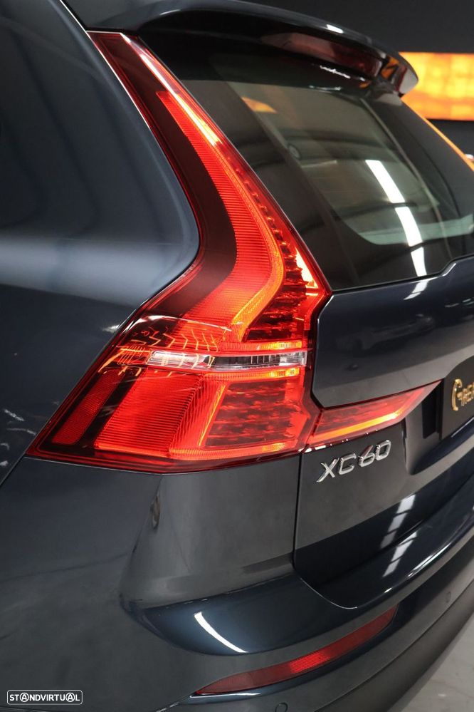 Volvo XC 60 D4 AWD Geartronic Momentum - 18