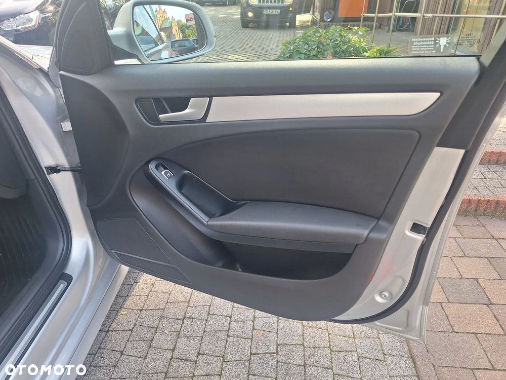 Audi A4 Avant - 16