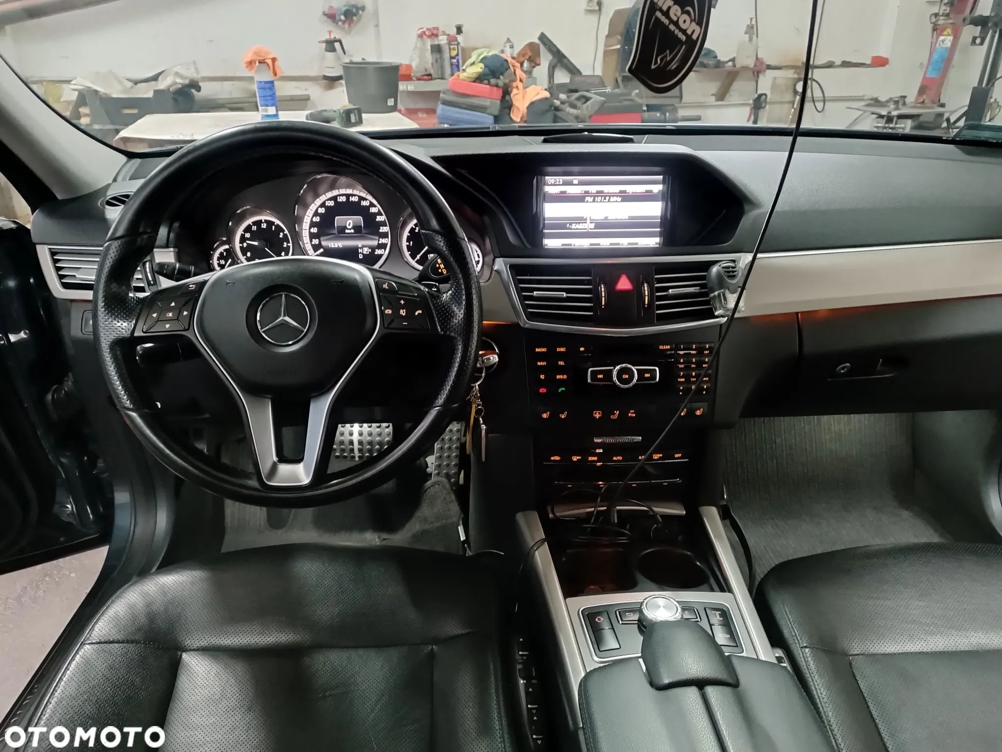 Mercedes-Benz Klasa E 350 CDI 4-Matic BlueEff Elegance - 9