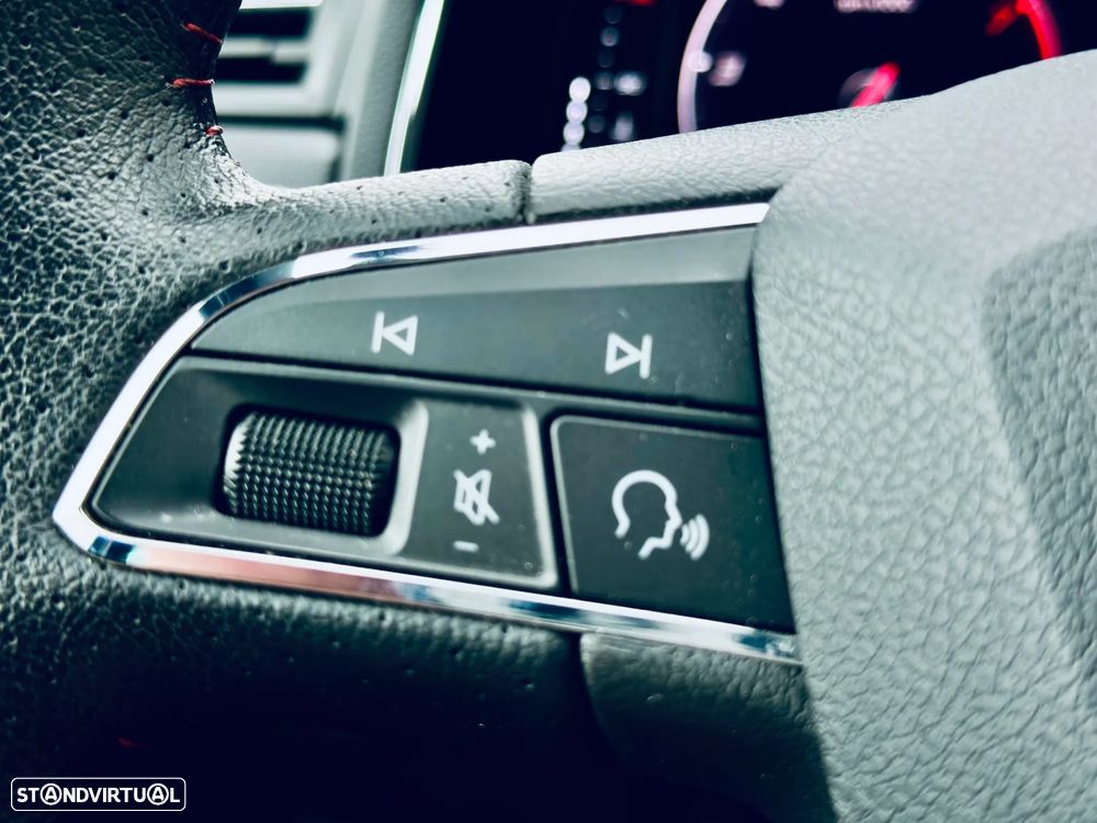 SEAT Ibiza 1.0 TSI S&S Fast Lane FR BEATS - 40