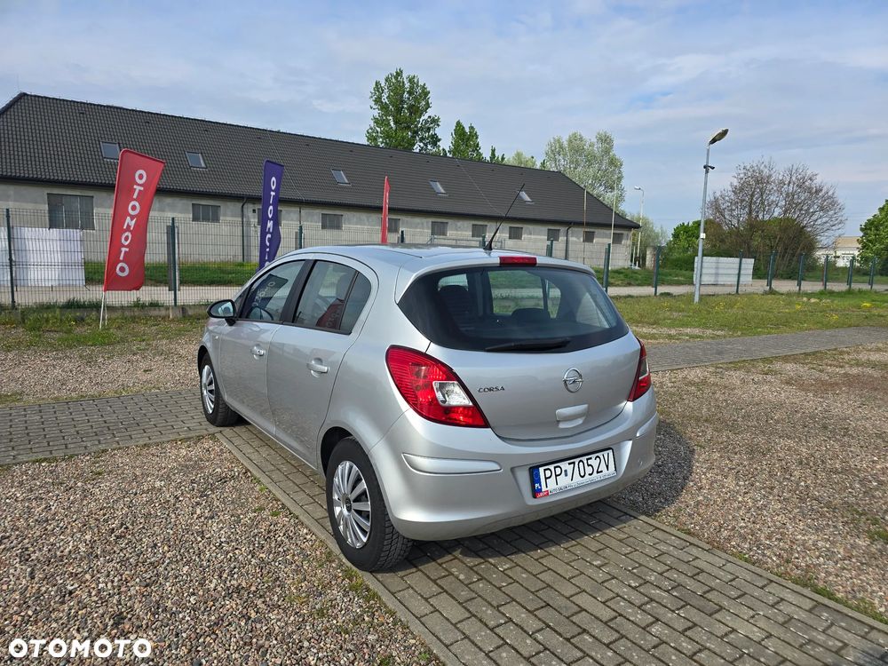 Opel Corsa 1.4 16V Edition - 8