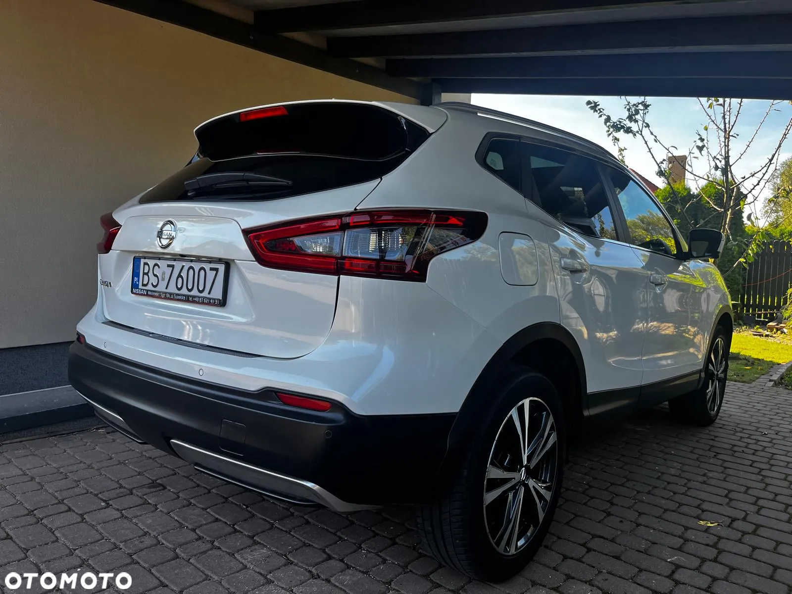 Nissan Qashqai 1.6 DIG-T N-Connecta - 12