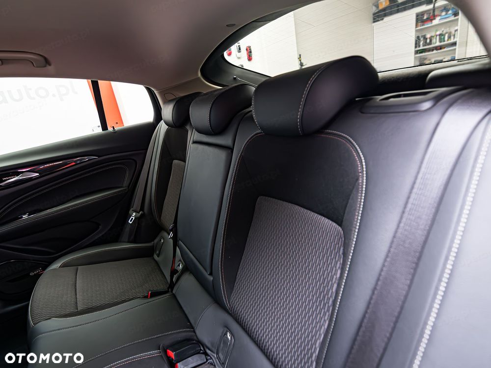Opel Insignia - 23