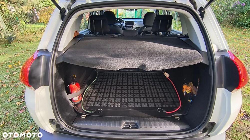 Peugeot 2008 - 12