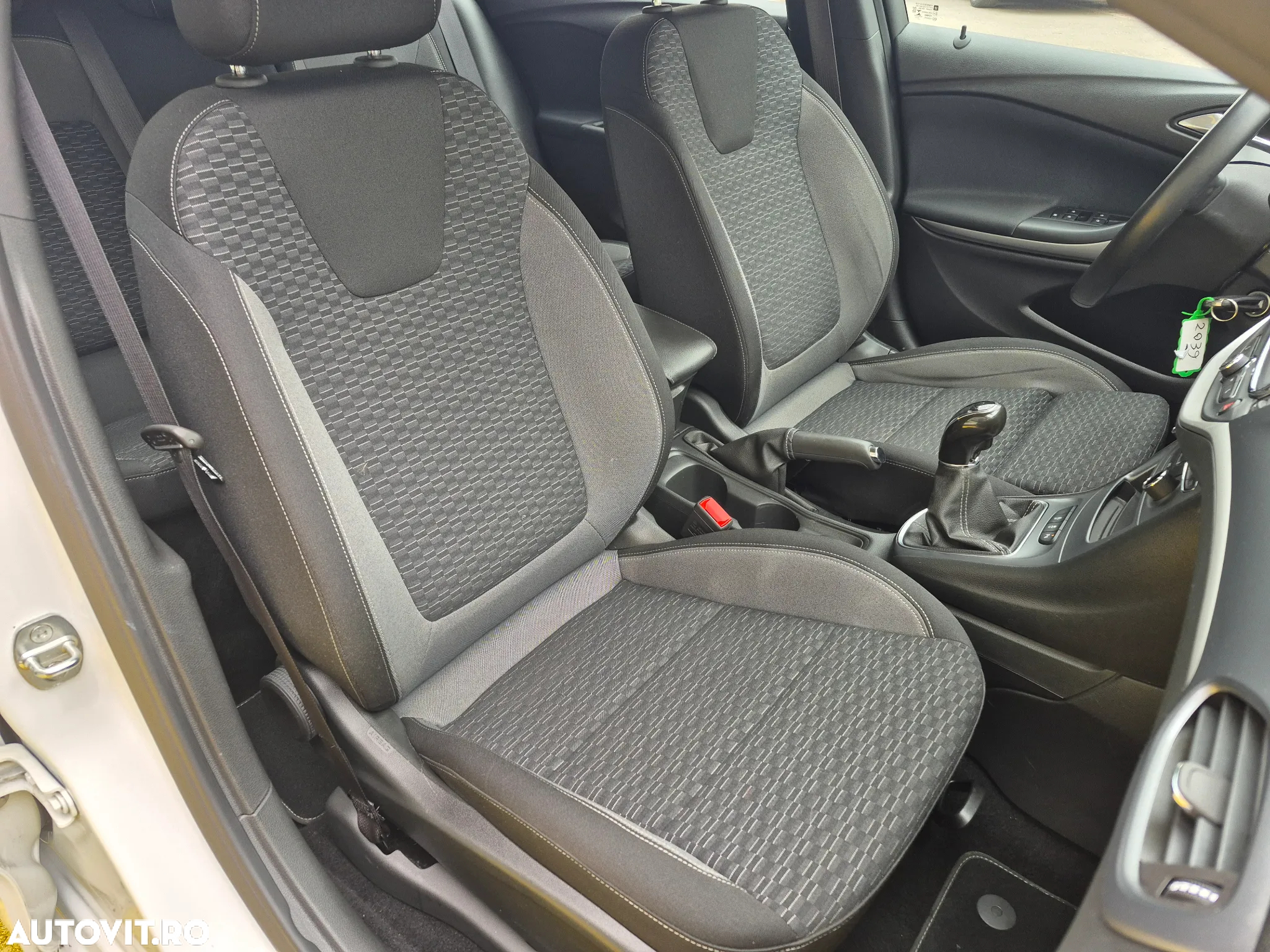 Opel Astra 1.6 CDTI ECOTEC Start/Stop Cosmo - 14