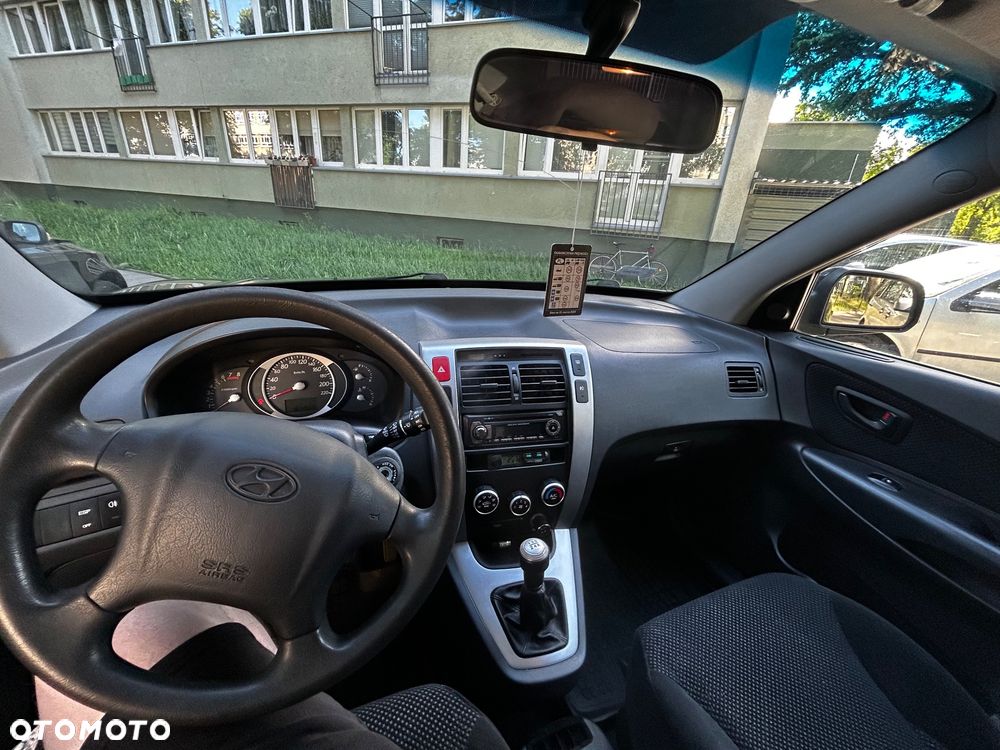 Hyundai Tucson 2.0 Comfort 2WD - 12