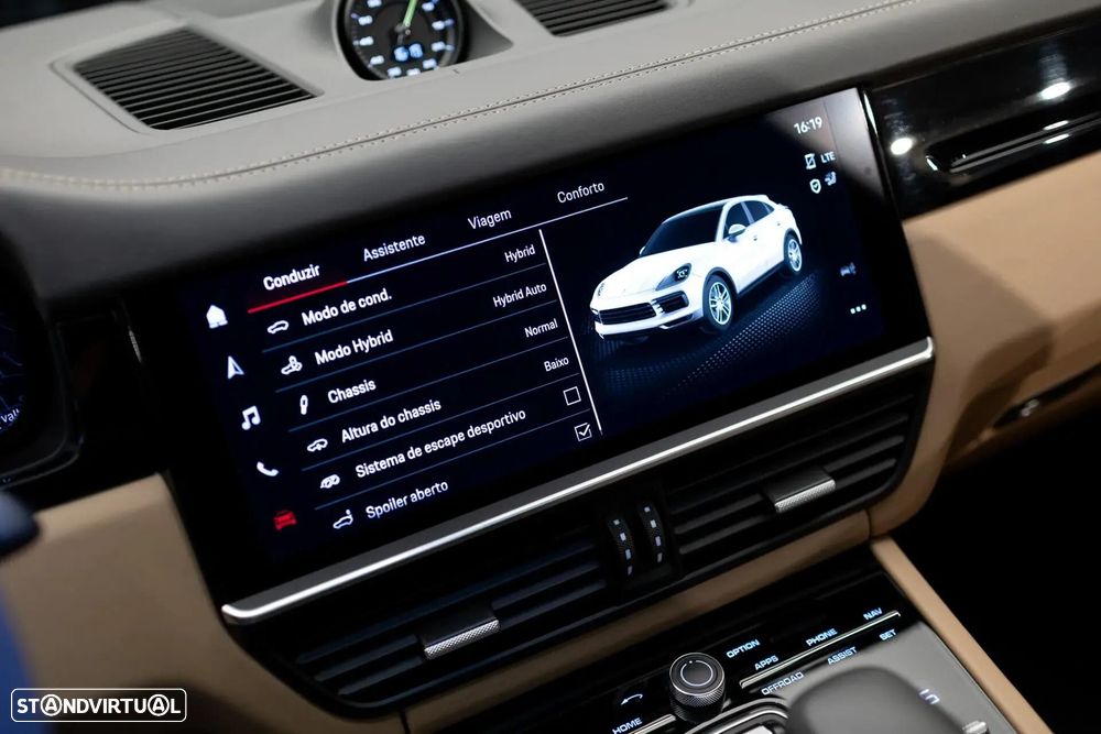 Porsche Cayenne Coupé E-Hybrid - 31