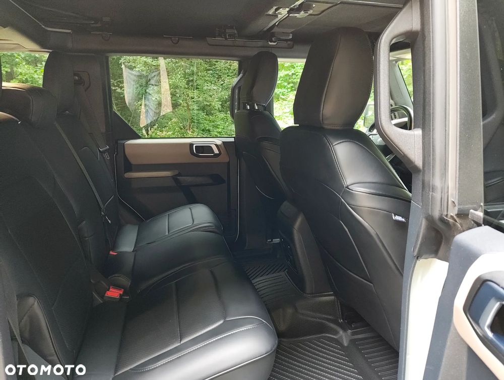 Ford Bronco - 18