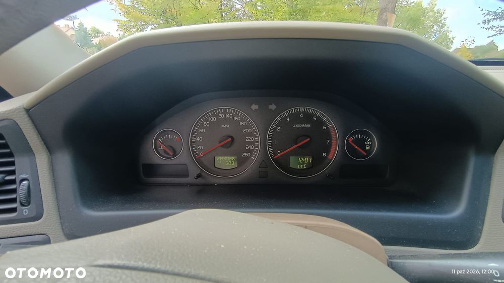 Volvo V70 2006 photo 2