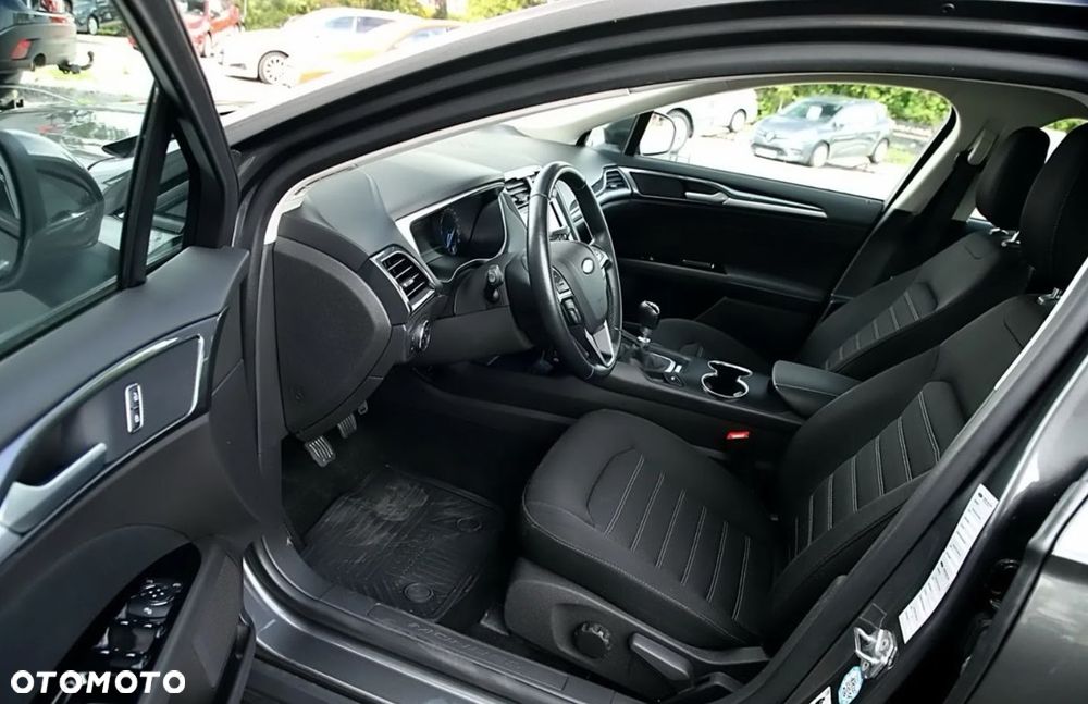 Ford Mondeo 2.0 EcoBlue Titanium - 22