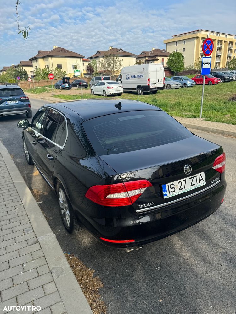 Skoda Superb 2.0 TDI Ambition - 4