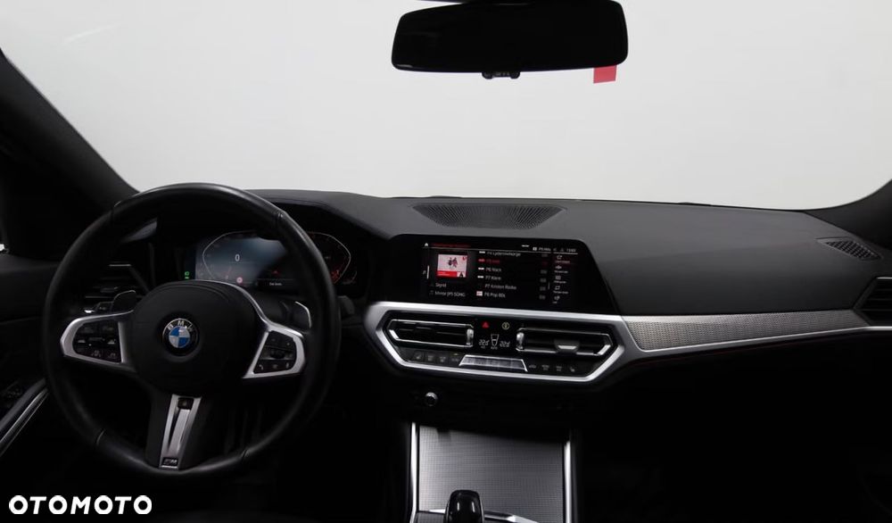 BMW Seria 3 320d xDrive Edition M Sport Shadow - 22