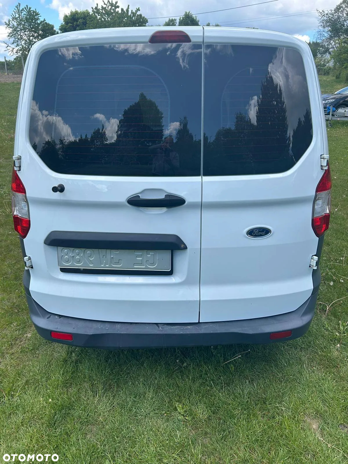 Ford Transit Courier - 8