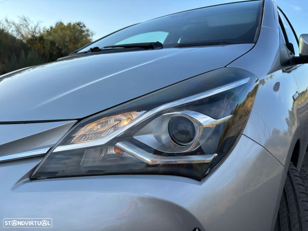 Toyota Yaris 1.5 HSD Sport+P.Techno - 33