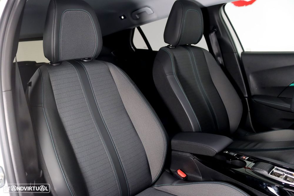 Peugeot 2008 PureTech 130 EAT8 Allure Pack - 8