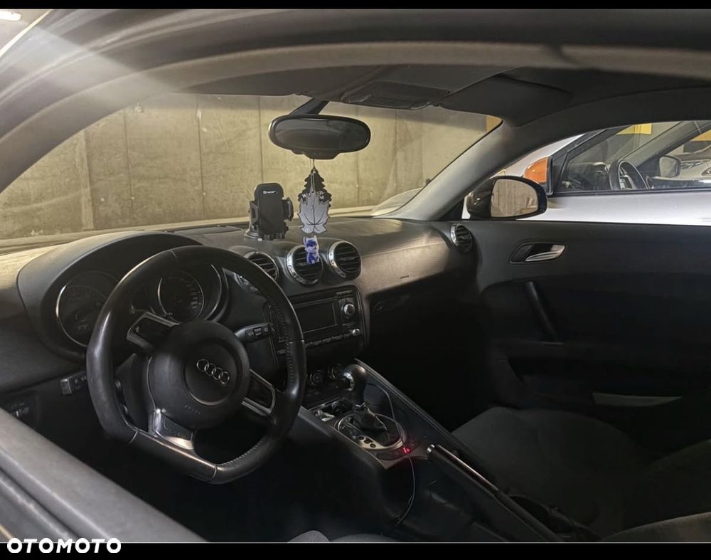 Audi TT Coupé - 4