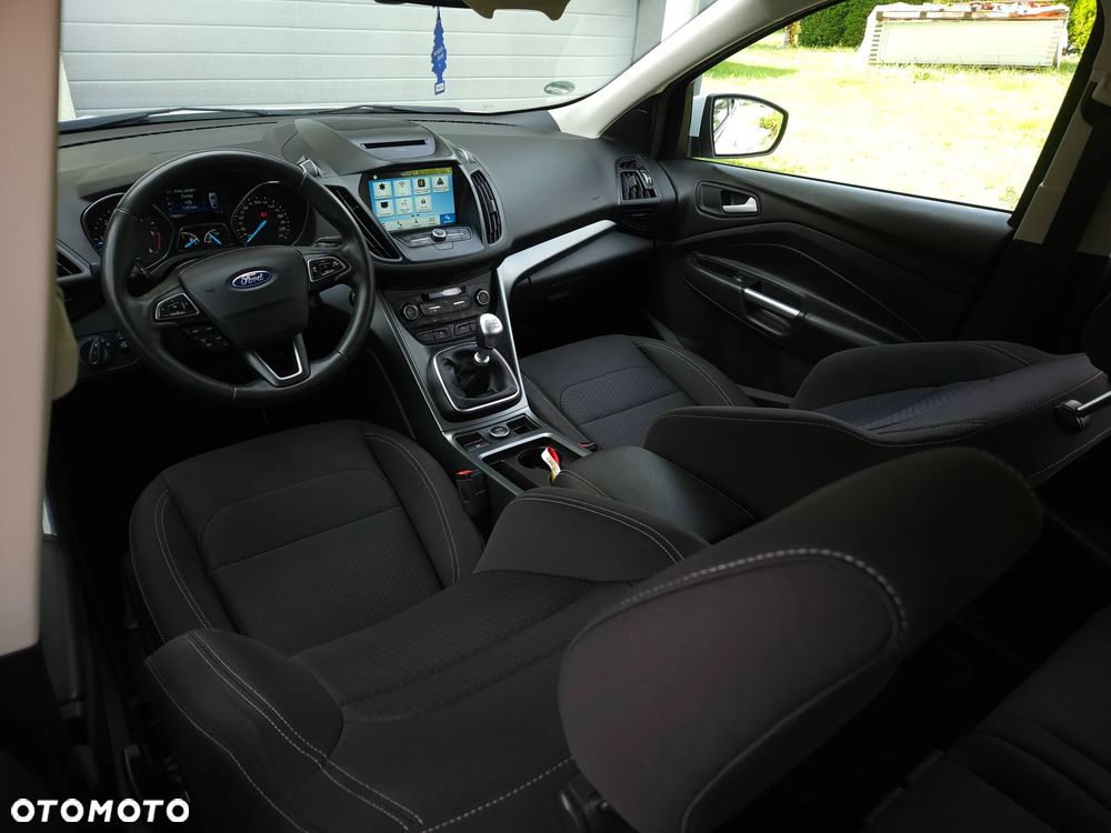 Ford Kuga 2.0 TDCi AWD Titanium - 32