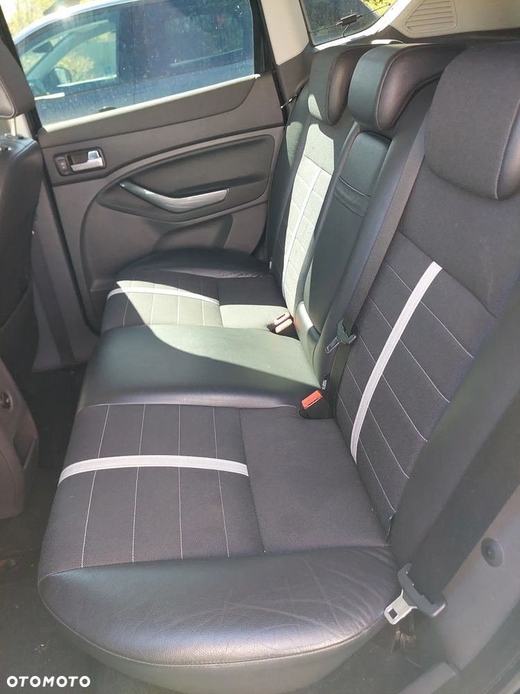 Ford Kuga 2.0 TDCi Trend - 9