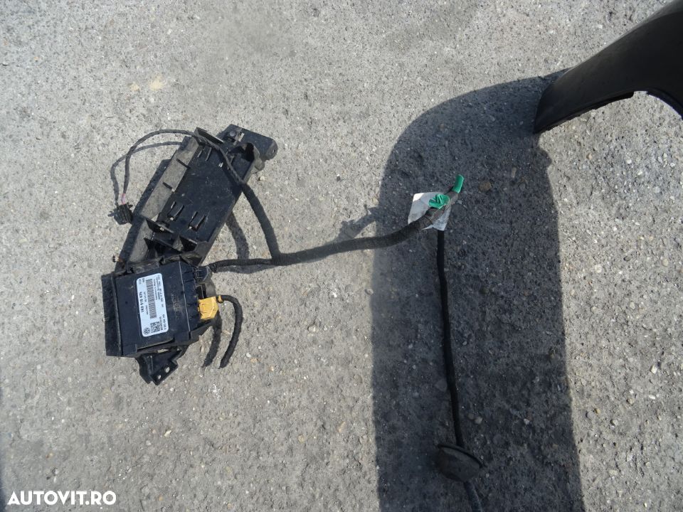 Vand Bara Spate Volkswagen Caddy cu senzor de parcare din 2005-2013 volan pe stanga cod: 2K0807421C - 4