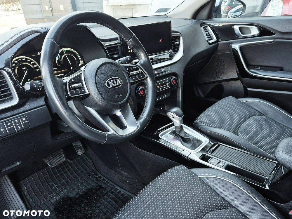 Kia Ceed 1.6 GDI PHEV L Business Line DCT - 10