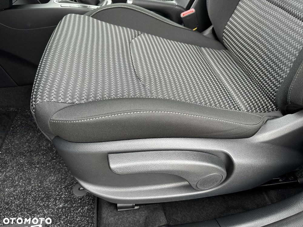 Kia XCeed 1.5 T-GDI M - 12