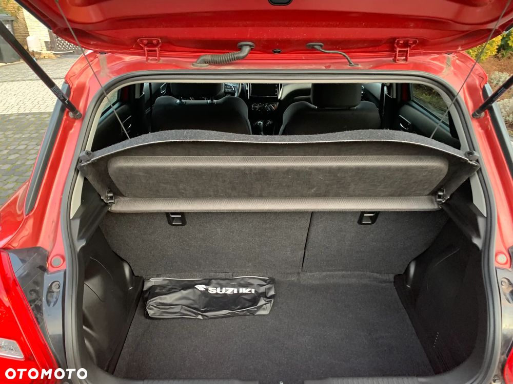 Suzuki Swift 1.2 SHVS Premium Plus - 14