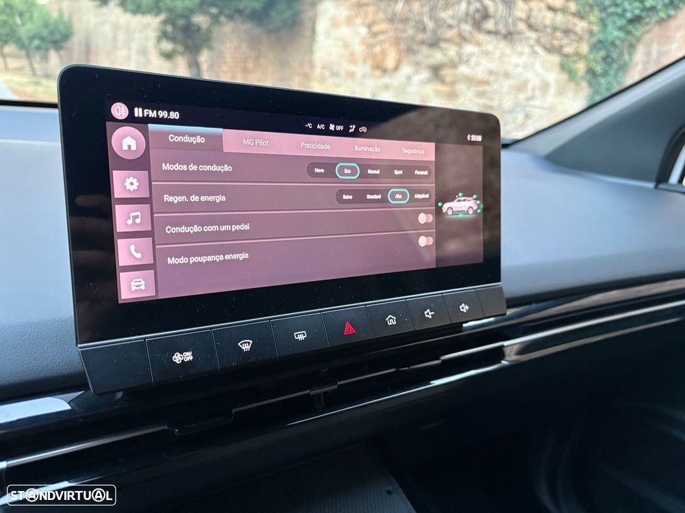 MG MG4 64 kWh Comfort - 11