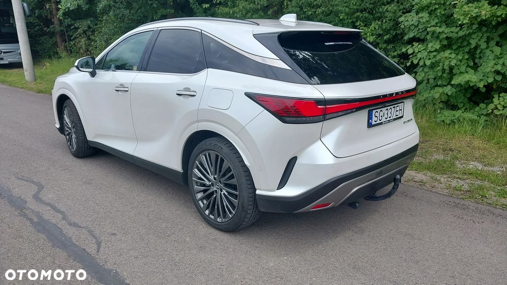 Lexus RX 350h Omotenashi - 3