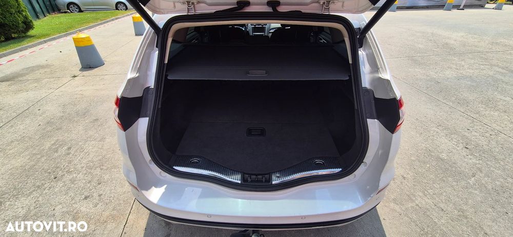 Ford Mondeo - 11