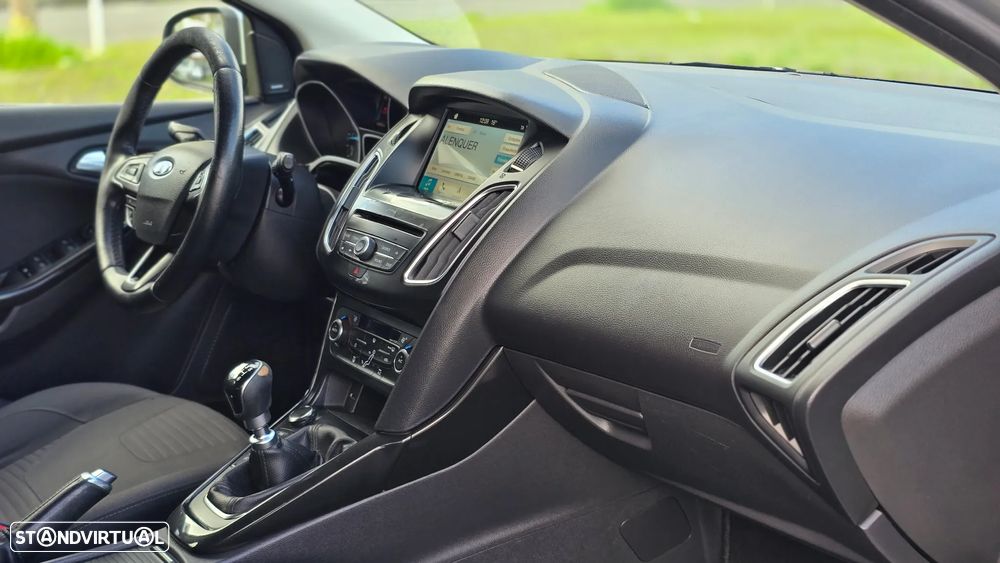 Ford Focus SW 1.5 TDCi Titanium - 16