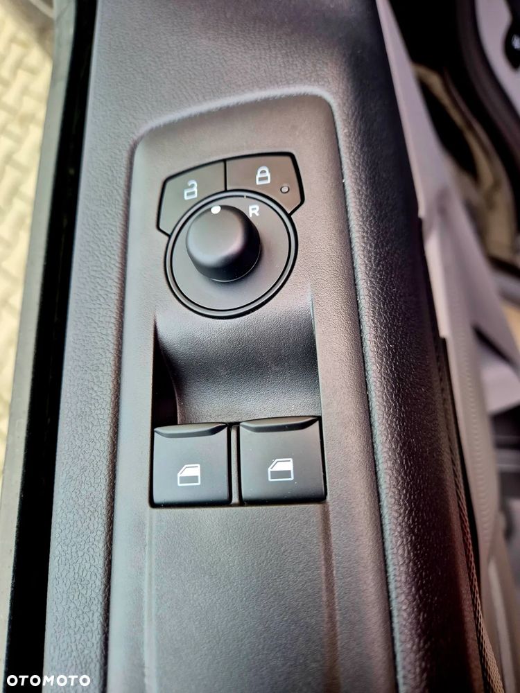 Ford Transit Custom Kombi 320 L2H1 Trend - 20